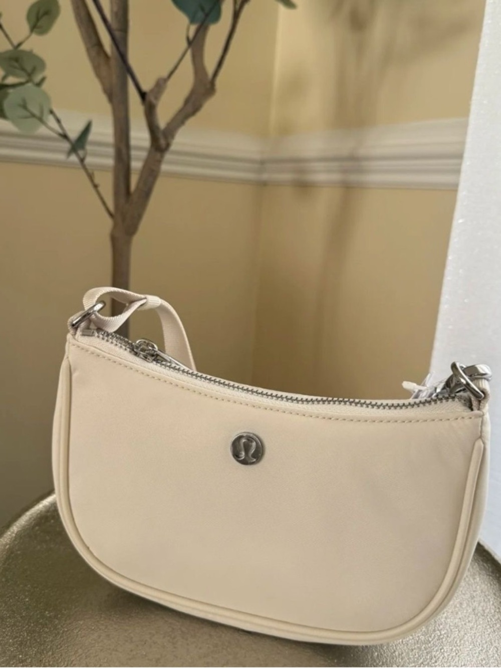 lululemon athletica Crescent Shoulder Bag with Silver Hardware - Picture 3 of 4